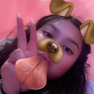 Meet your Posher, Mia